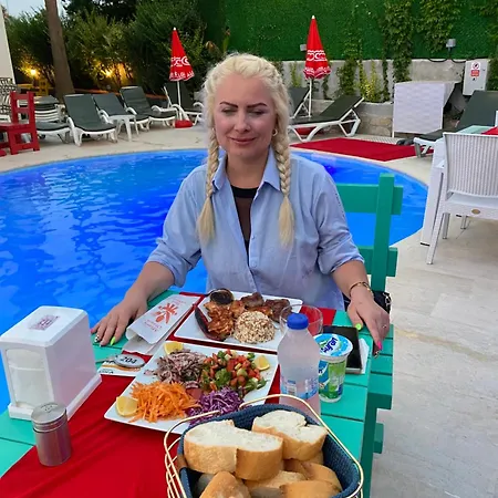 Meryam Sueit Deluxe * Сиде